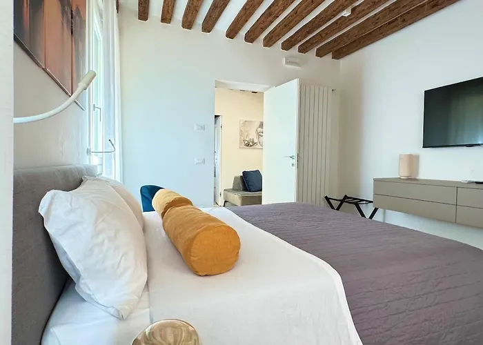 Ca'lavinia -2 Double With Private Bathrooms Venetië