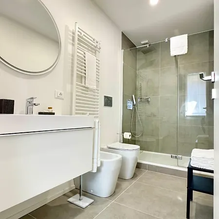 Ca'lavinia -2 Double With Private Bathrooms *